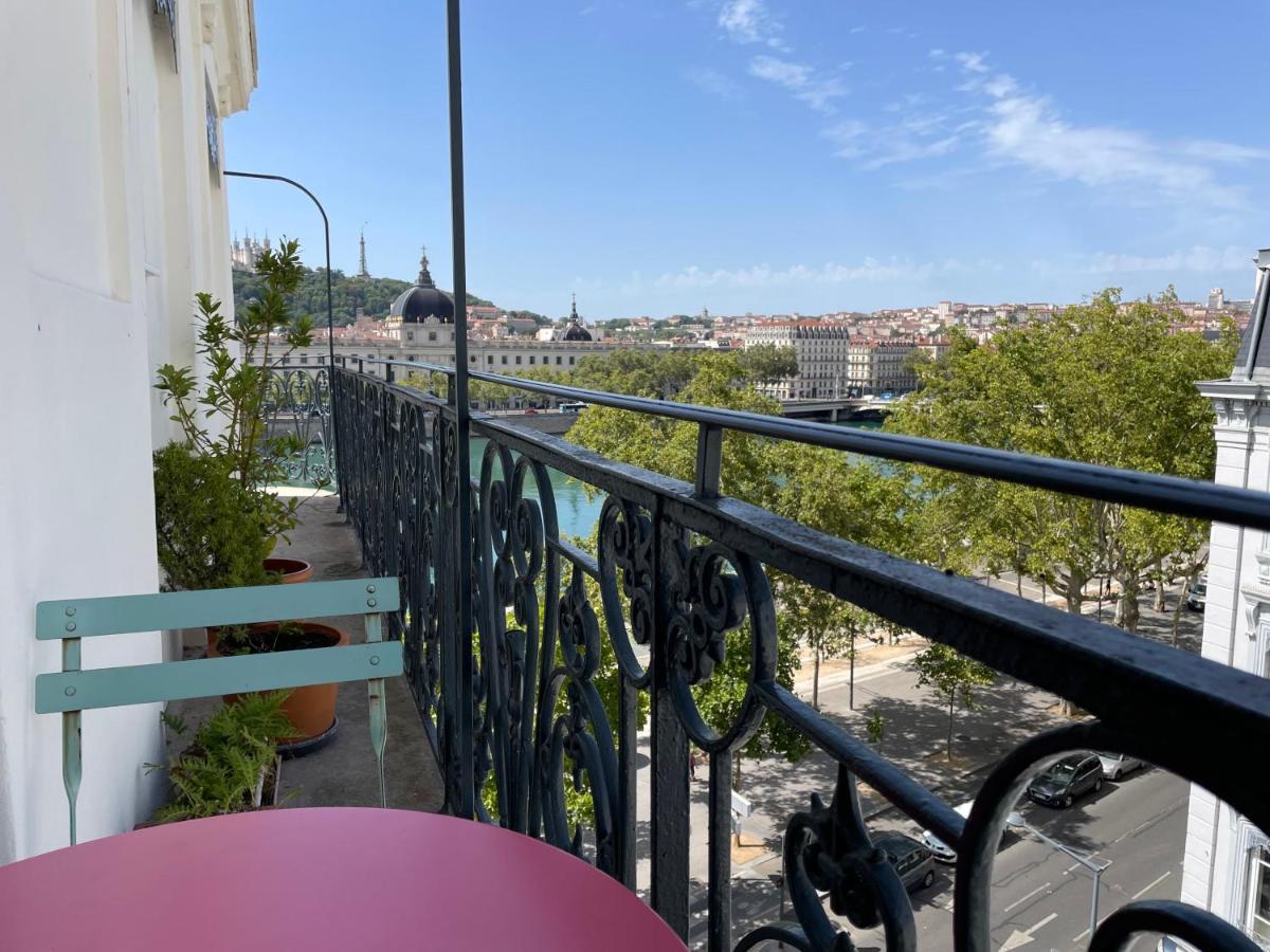Vue Sur Rhone Apartment Lyon Bagian luar foto