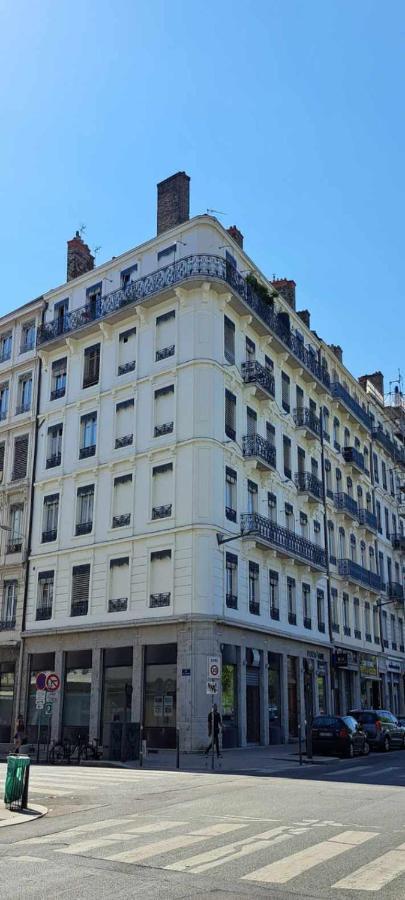 Vue Sur Rhone Apartment Lyon Bagian luar foto